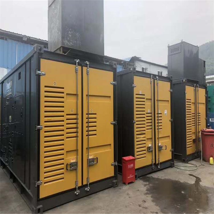 康定温度变化对不同类型欠压保护装置的可靠性影响有何差异？